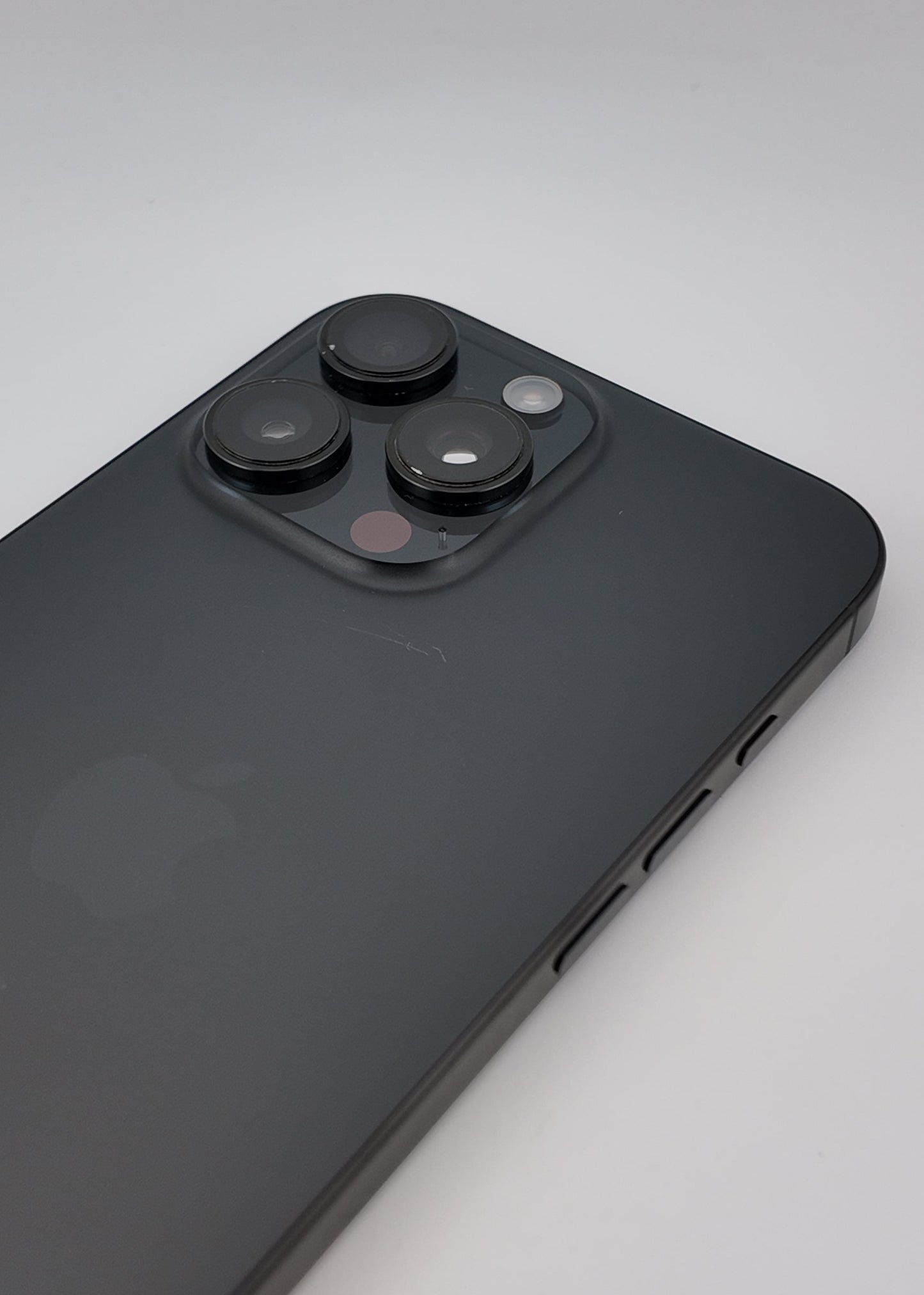 IPHONE 16 PRO MAX / NEGRO TITANIO / 256GB