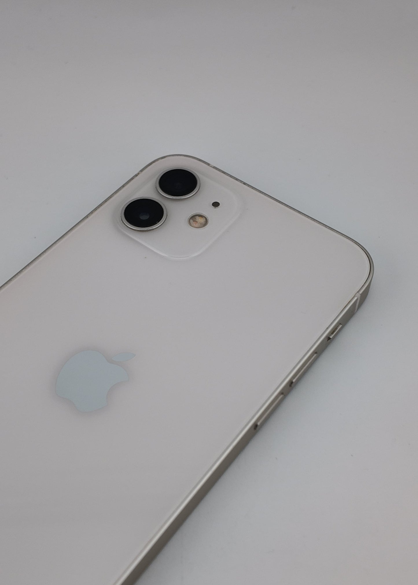 IPHONE 12 / BLANCO / 64GB