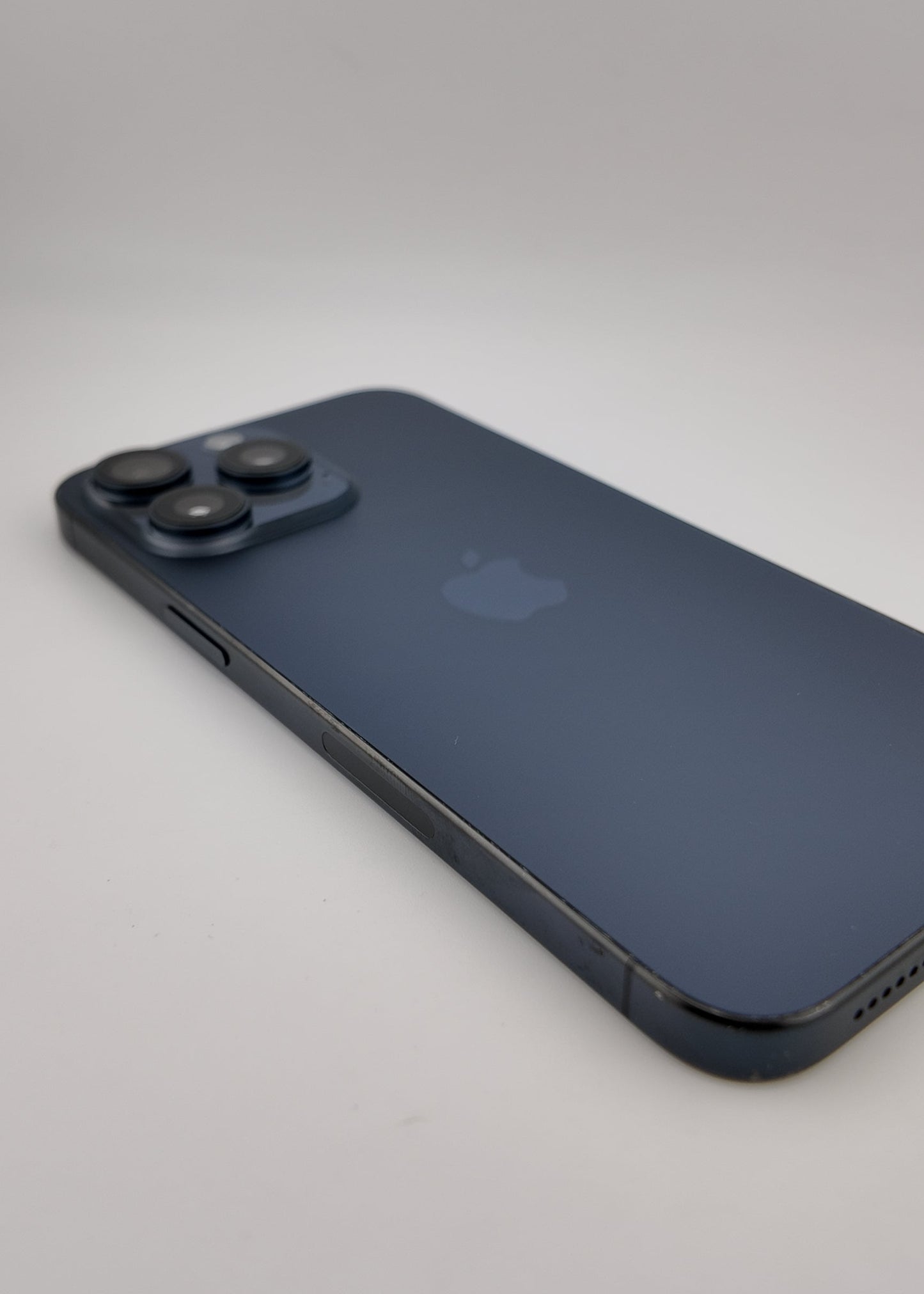 IPHONE 15 PRO MAX  / AZUL TITANIO / 256GB