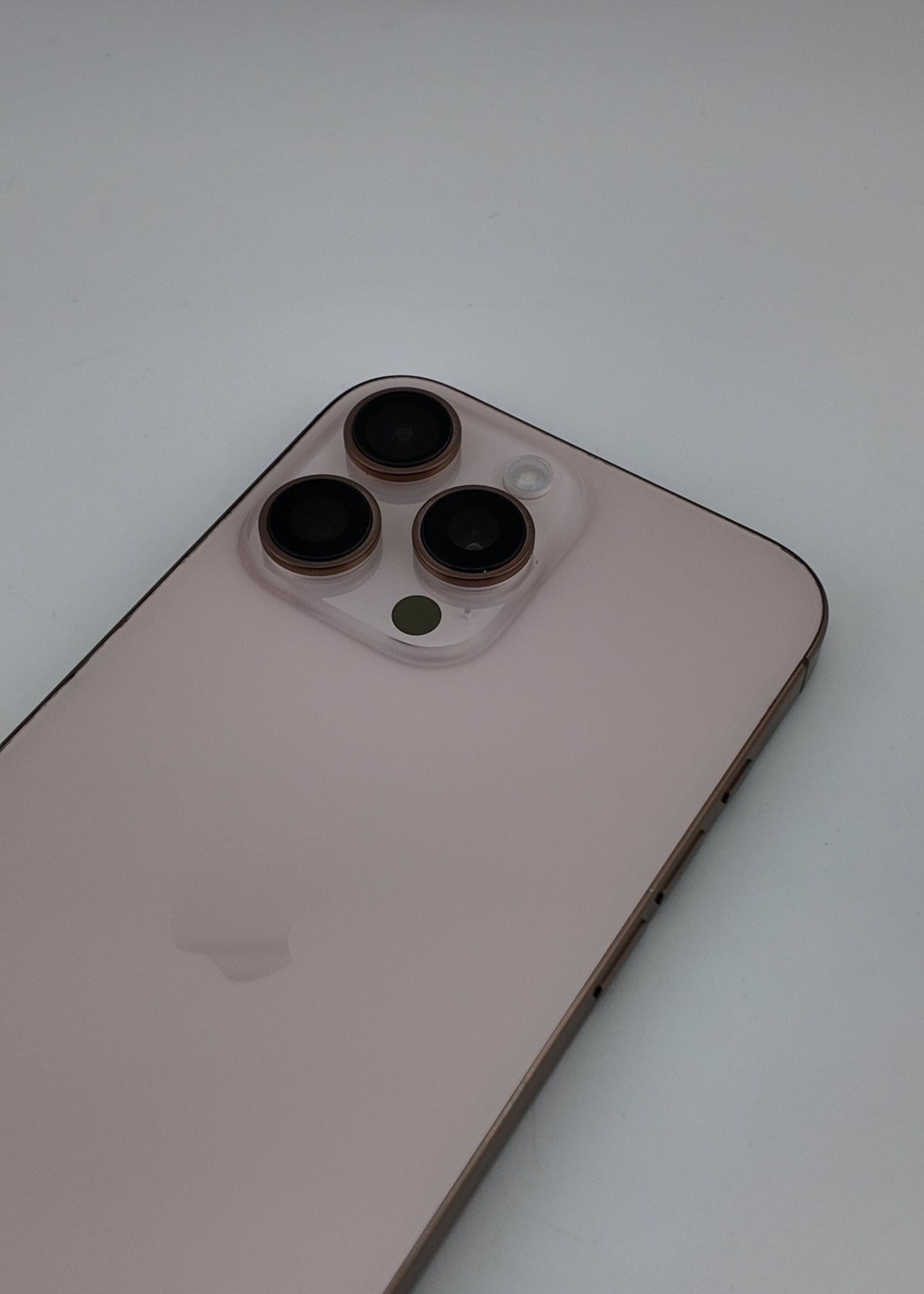 IPHONE 16 PRO MAX / DESIERTO TITANIO / 256GB