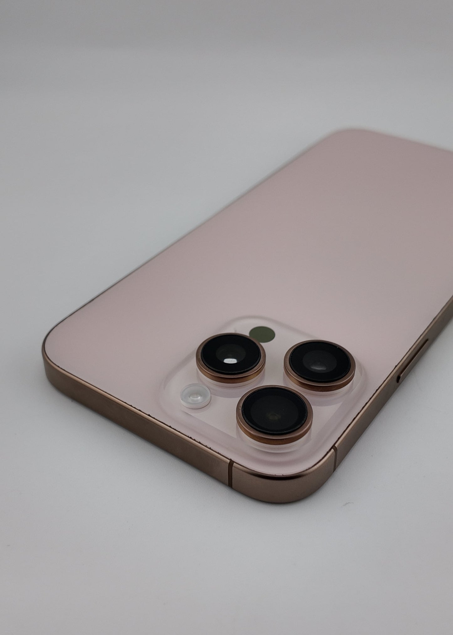 IPHONE 16 PRO MAX / DESIERTO TITANIO / 256GB