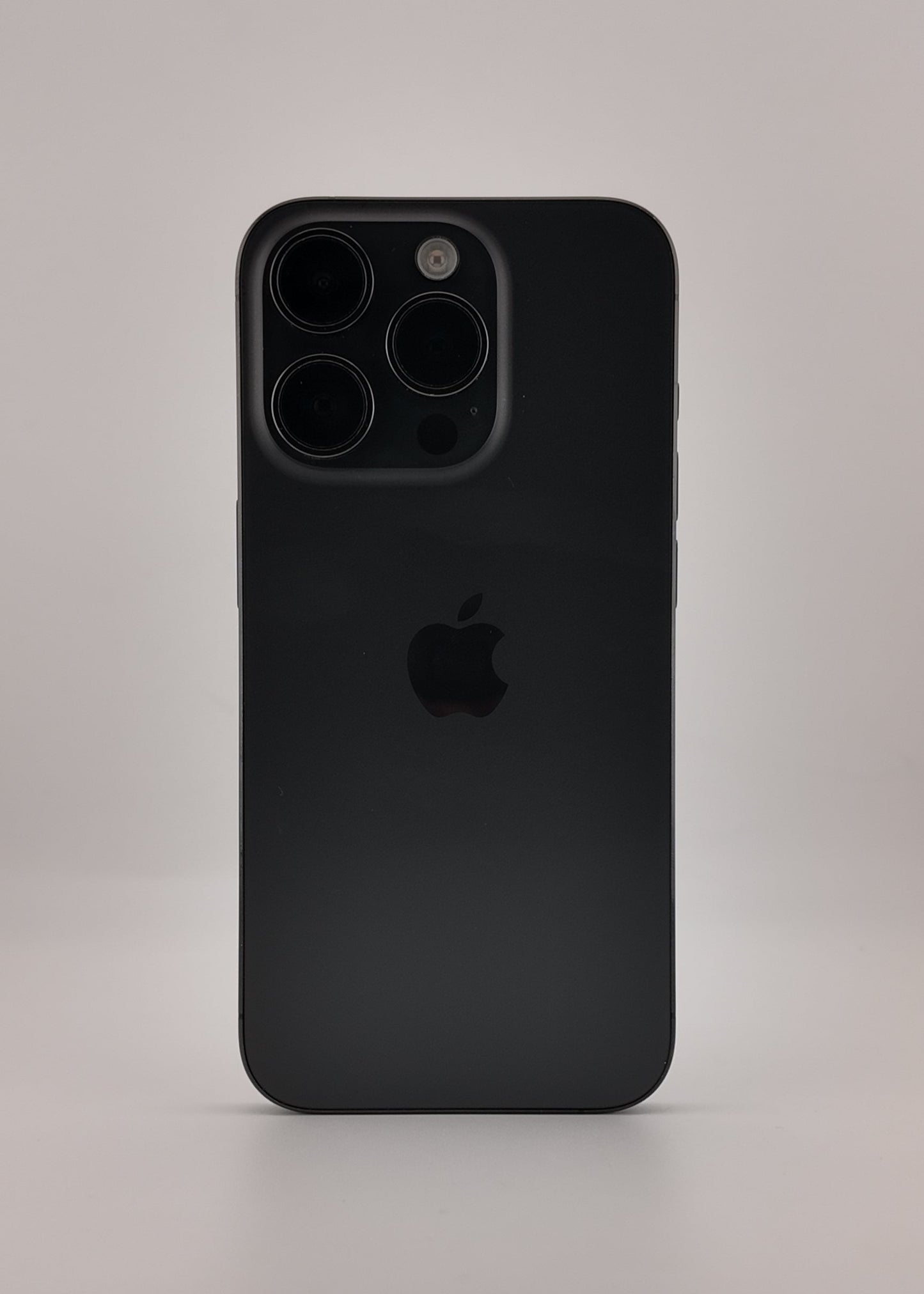 IPHONE 15 PRO / NEGRO TITANIO / 128GB