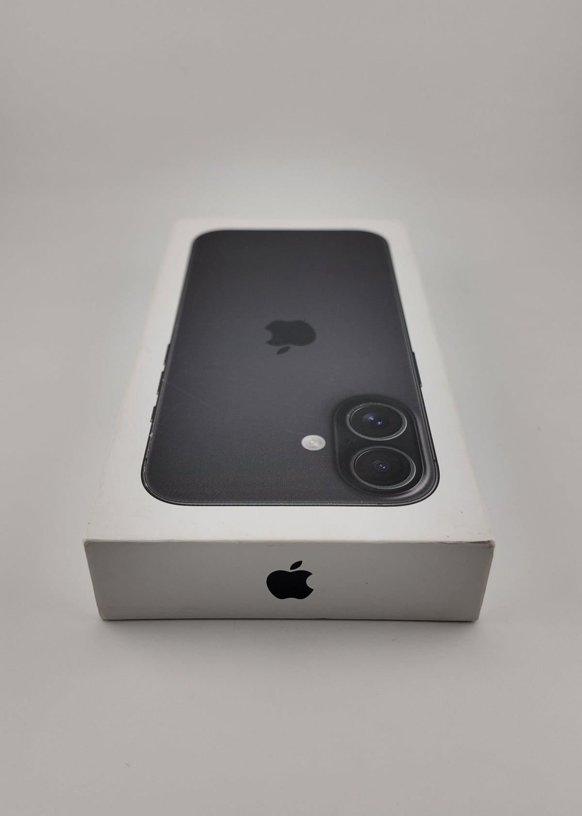 IPHONE 16 / NEGRO / 128GB