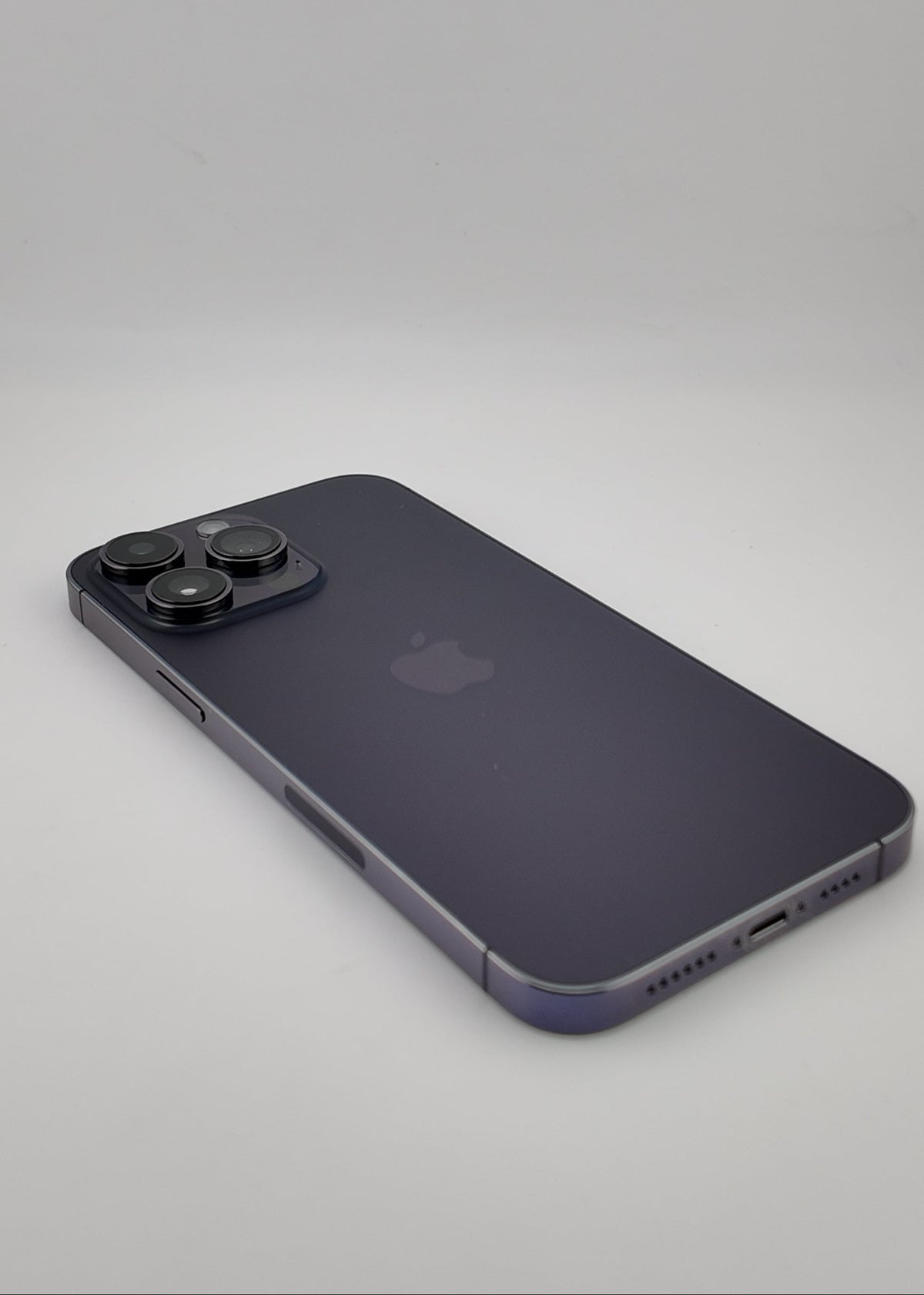 IPHONE 14 PRO MAX / MORADO OSCURO / 128GB
