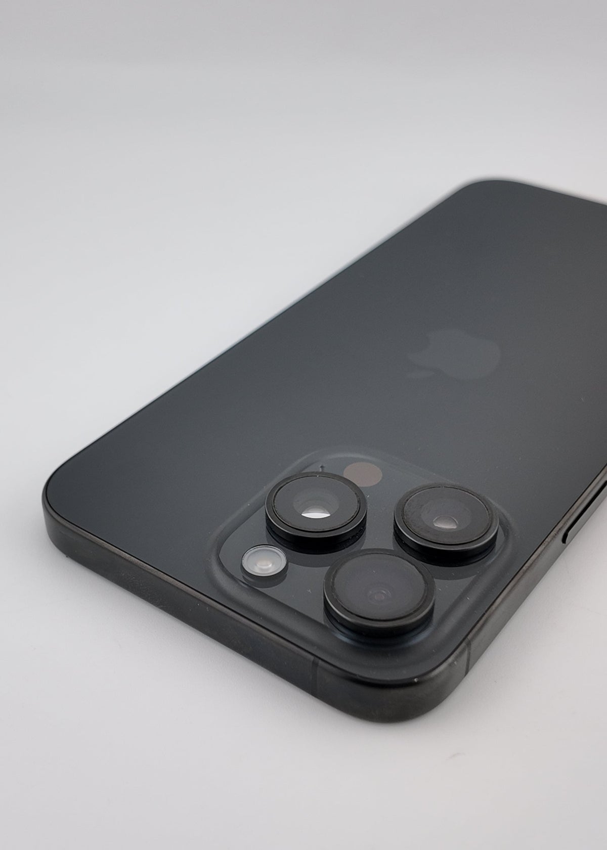 IPHONE 15 PRO MAX / NEGRO TITANIO / 256GB